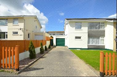2 Clos Collette Nicolle, Green Lanes, St. Peter Port, GY1 1TR
