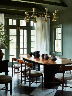 Bridgehampton Stylish Retreat Featured on Cover of Luxe Magazine 