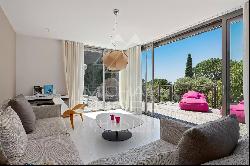 Cap d'Antibes - Contemporary totally renovated villa