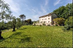 Luxurious villa on the hills of Lucca