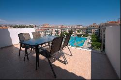 Three Bedroom Penthouse in a Luxury Complex in Pafos
