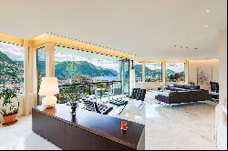 Modern villa with privacy &amp; beautiful lake view