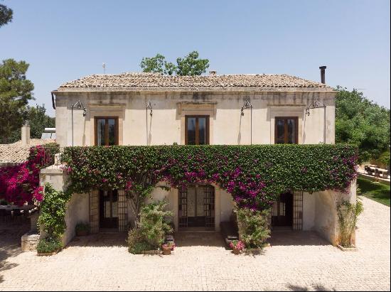 Exquisite historic Villa in Scicli