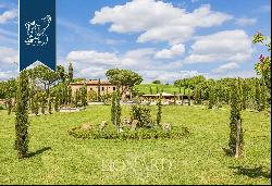 Charming 19th-century estate surrounded by the breathtaking views of the Tuscan countrysid