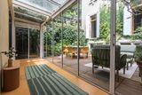 A home with a garden in the heart of the city