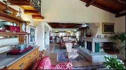 Magnificent 15 hectares Vineyard Farm Estate