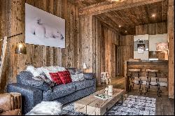 Cozy ski in ski out apartment