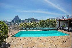 Penthouse with panoramic views of Guanabara Bay