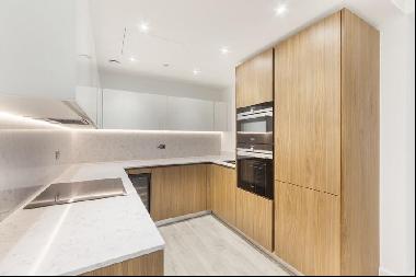 A modern 2 bedroom apartment to rent in Perilla House, Goodman's Fields E1