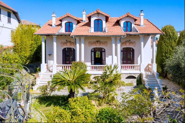 Petit Juas - Sumptuous Belle Epoque style property with pool.