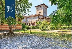 Prestigious villa/castle for sale between Milan and Lake Garda