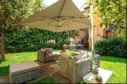 Luxurious apartment with garden in Arezzo