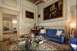 Luxurious apartment with garden in Arezzo