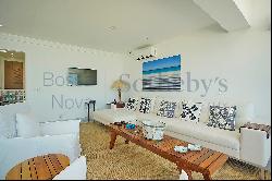 Oceanfront penthouse with views from Arpoador to Leblon