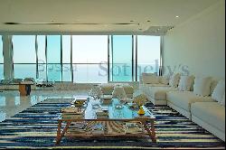 Oceanfront penthouse with views from Arpoador to Leblon