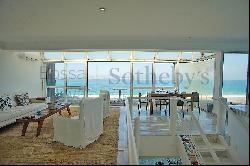 Oceanfront penthouse with views from Arpoador to Leblon