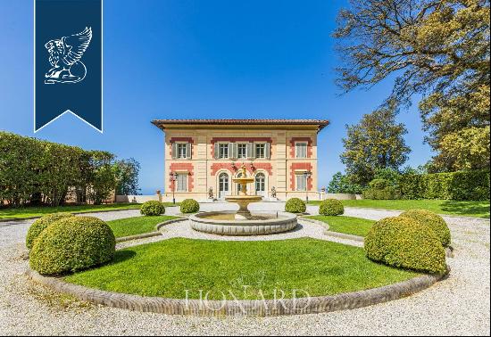 Fairy-tale property for sale a few kilometres from Forte dei Marmi