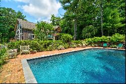 PRIVATE BULL PATH RETREAT WITH POOL AND TENNIS