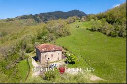 RESTORED COUNTRY HOUSE FOR SALE TUSCANY FORESTE CASENTINESI NATIONAL PARK