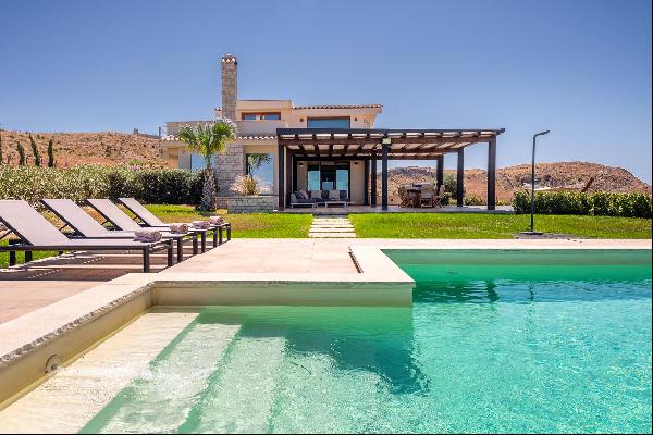 Exclusive villa with pool and Mediterranean sea view