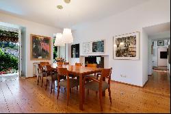 Flat, 4 bedrooms, for Sale