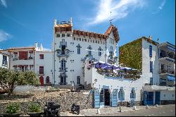 The famous Casa Blaua - Art and prestige in Cadaques