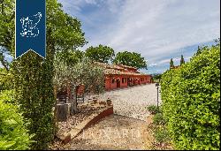 Charming estae in a natural context of extraordinary beauty among Spoleto's hills