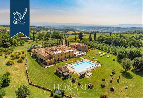 Prestigious panoramic estate with wonderful views of the Tuscan countryside