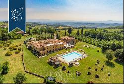 Prestigious panoramic estate with wonderful views of the Tuscan countryside