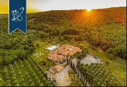 Prestigious panoramic estate with wonderful views of the Tuscan countryside