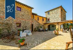 Prestigious panoramic estate with wonderful views of the Tuscan countryside