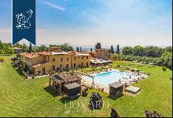 Prestigious panoramic estate with wonderful views of the Tuscan countryside