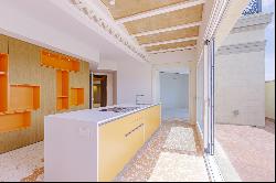 Nice apartment with terrace of 65sqm in luxury development in Eixample Dreta