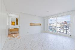 Nice apartment with terrace of 65m2 in luxury development in Eixample Dreta