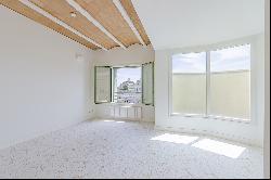 Nice apartment with terrace of 65sqm in luxury development in Eixample Dreta