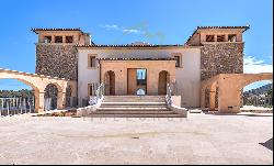 Large Finca style property in Camp de Mar with panoramic views
