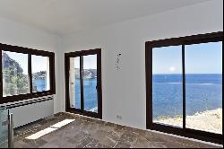 Unique first line villa with unrivalled sea views in Cala Moragues