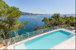 Exclusive villa with direct sea access and fantastic views to the bay of Palmanova and Pa