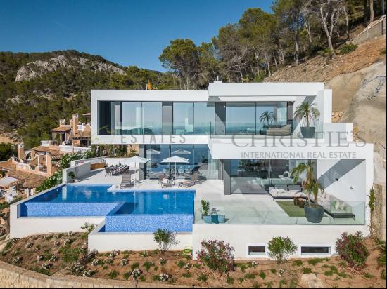 Modern new built villa with sea views in Port Andratx