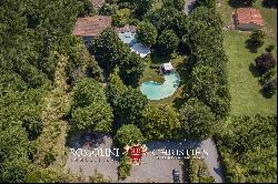 HISTORIC VILLA, BOUTIQUE HOTEL FOR SALE IN LUCCA, TUSCANY