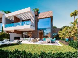 Luxury House in Rio Real, Marbella