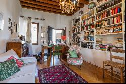 Elegant 17th century Venetian Villa with park on the hills of Treviso