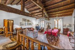 Elegant 17th century Venetian Villa with park on the hills of Treviso