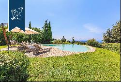 Luxury home with a view of the Tyrrhenian Coast, from the Gulf of La Spezia to Livorno