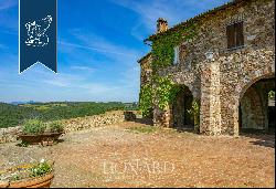 Medieval stronghold overlooking the border between the provinces of Siena and Grosseto