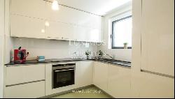 Duplex apartment on 1st line of river, for sale, in Vila Nova de Gaia, Portugal