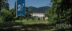Majestic estate surrounded by 53 hectares of grounds in Lucca