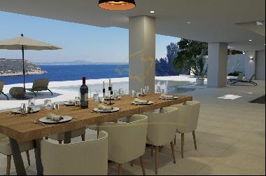 Modern new built villa in Cala Vinyas in first sea line
