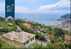 Wonderful property for sale with a view of the Ligurian Sea