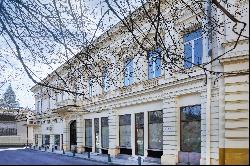 The House of Nicolae Dinischiotu in the Old Jewish Quarter